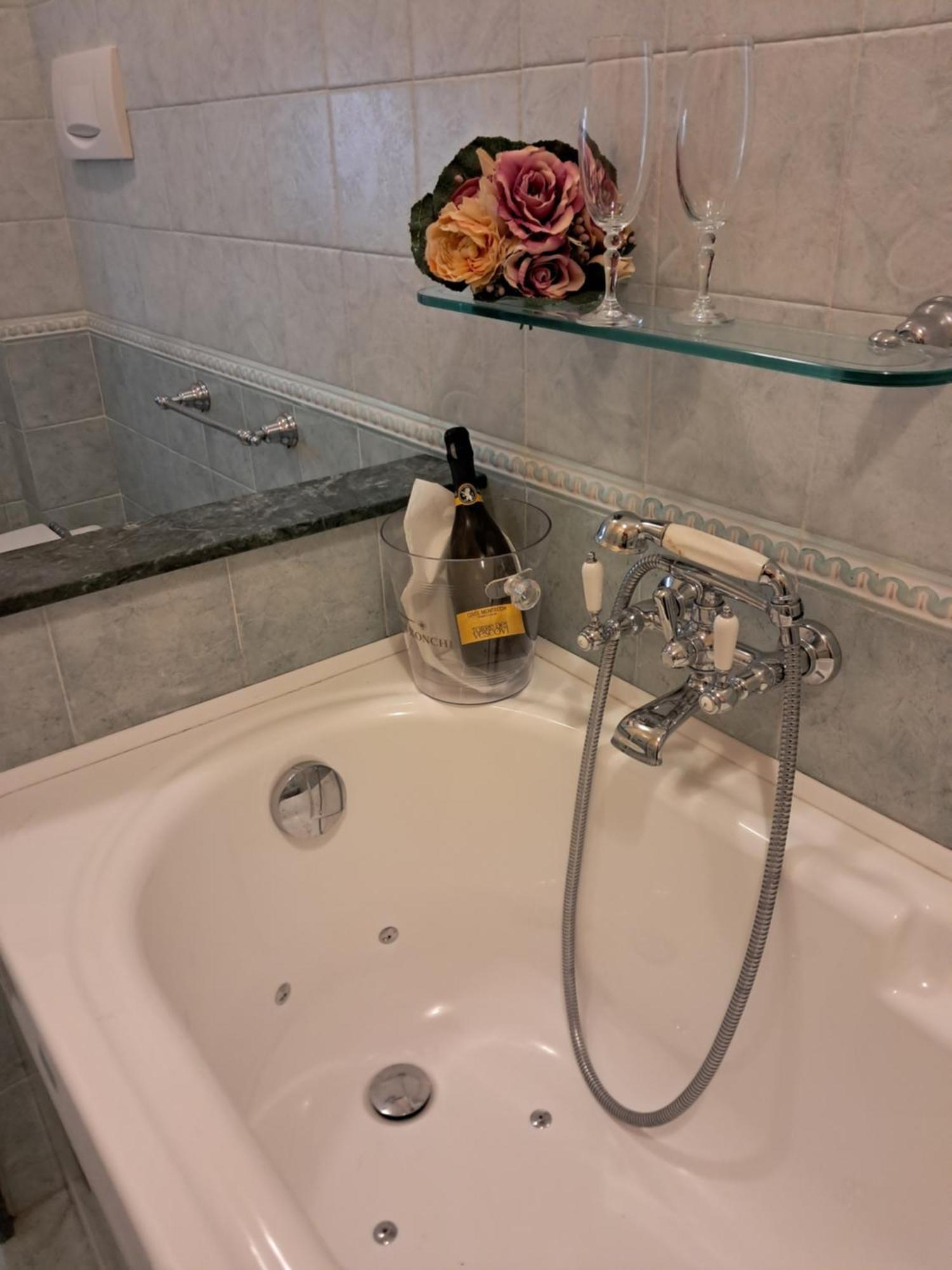 Apartamento Roses House Porto San Giorgio Exterior foto